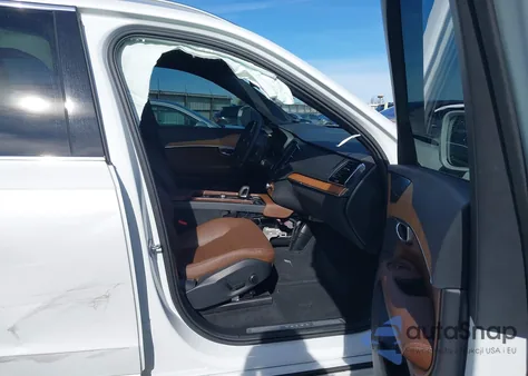 2024 Volvo Xc90 B6 Plus Bright Theme 7-Seater z USA, uszkodzony, nr VIN YV4062PE8R1184927